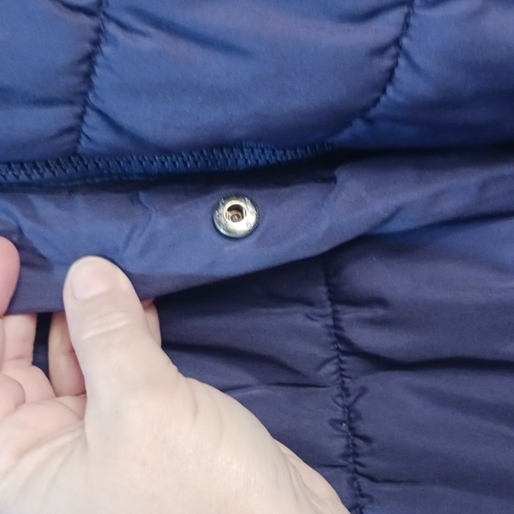 Weatherproof  puffy large blue jacket on rack - Picture 3 of 8